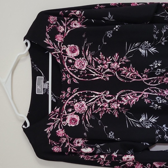 JM Collection Pretty Opulent Embellished Top - Picture 2 of 13